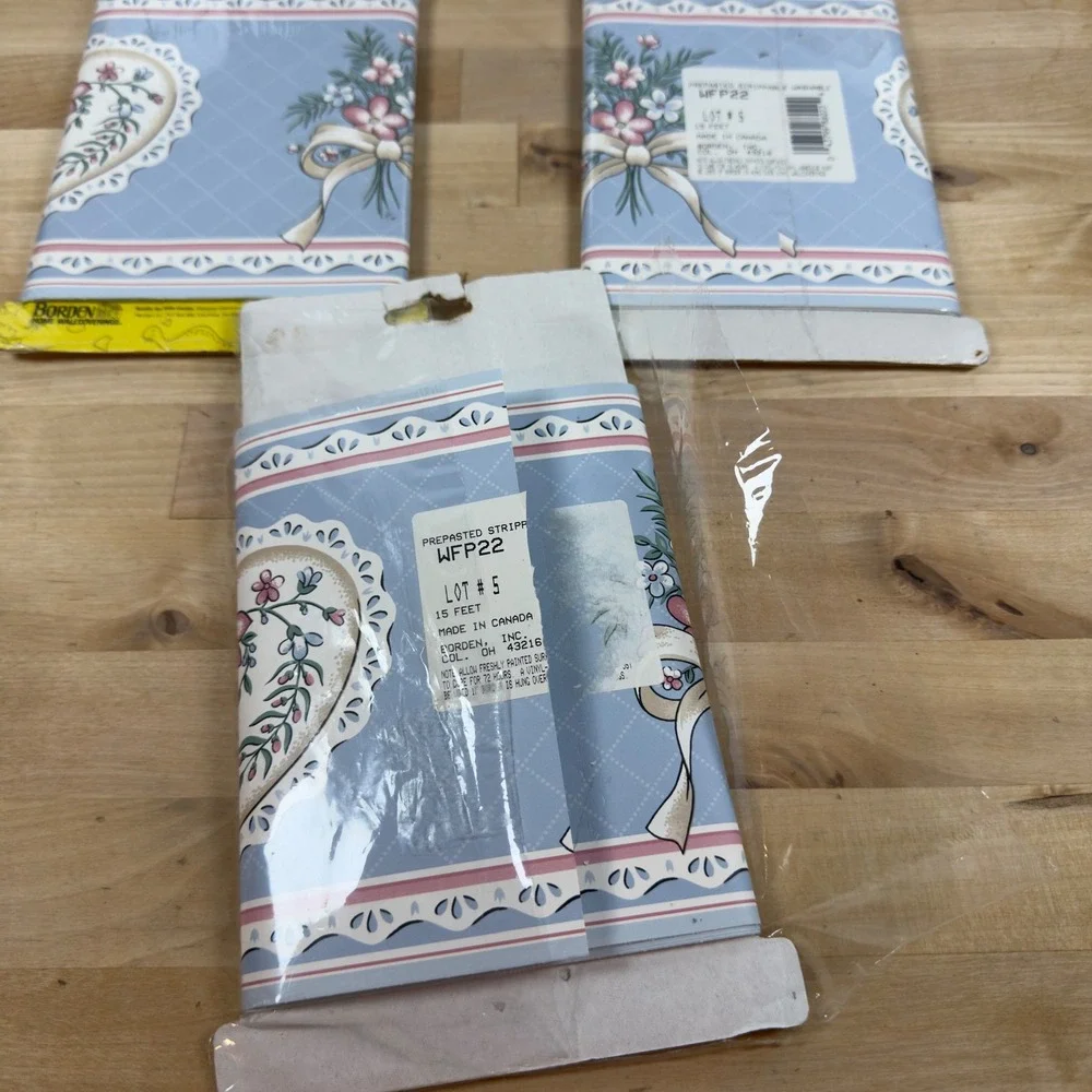 Vintage Borden Floral Heart Wallpaper Border Blue Pink 3 Rolls 45ft
